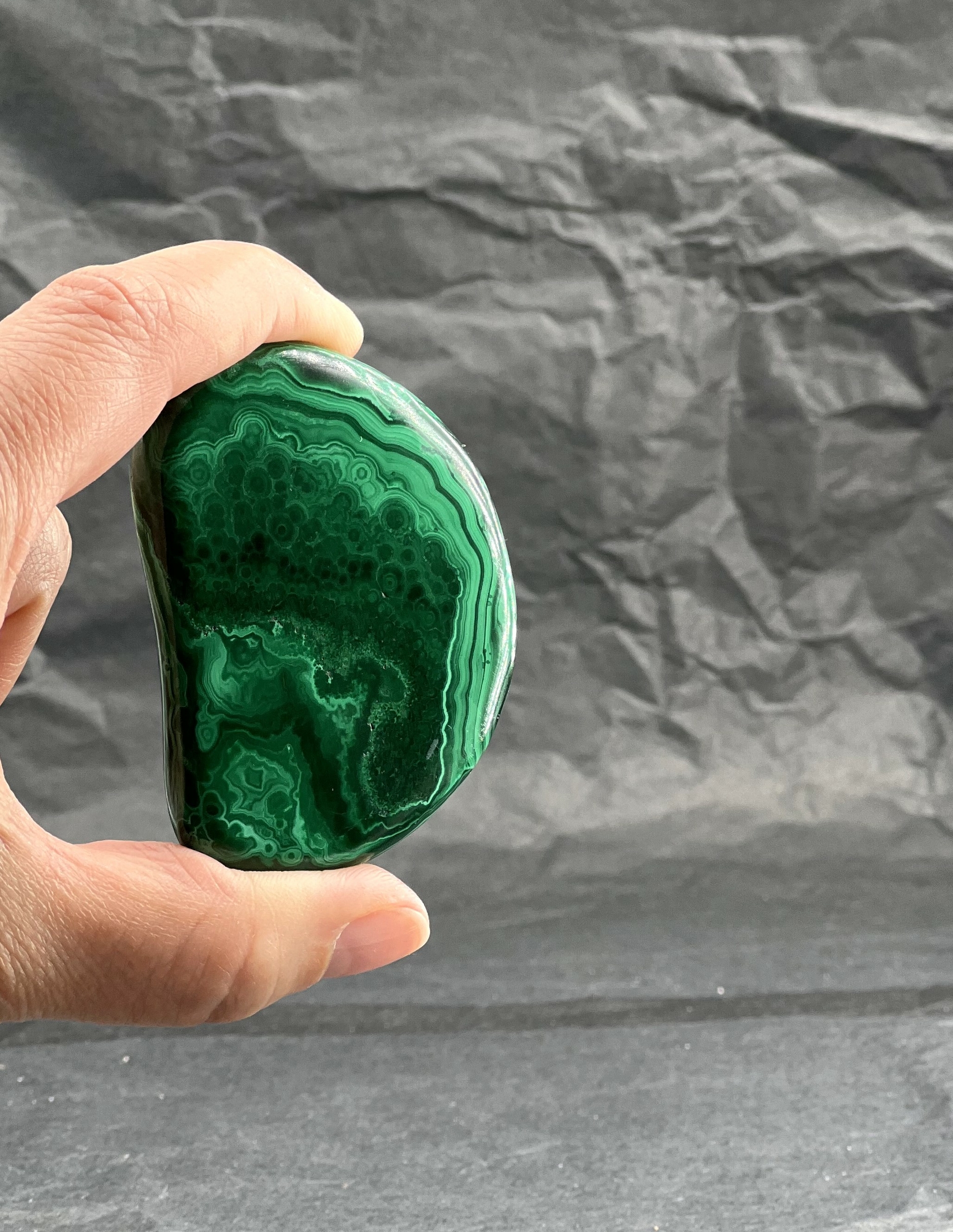 GALET MALACHITE LES PIERRES DE KYRIA (2)