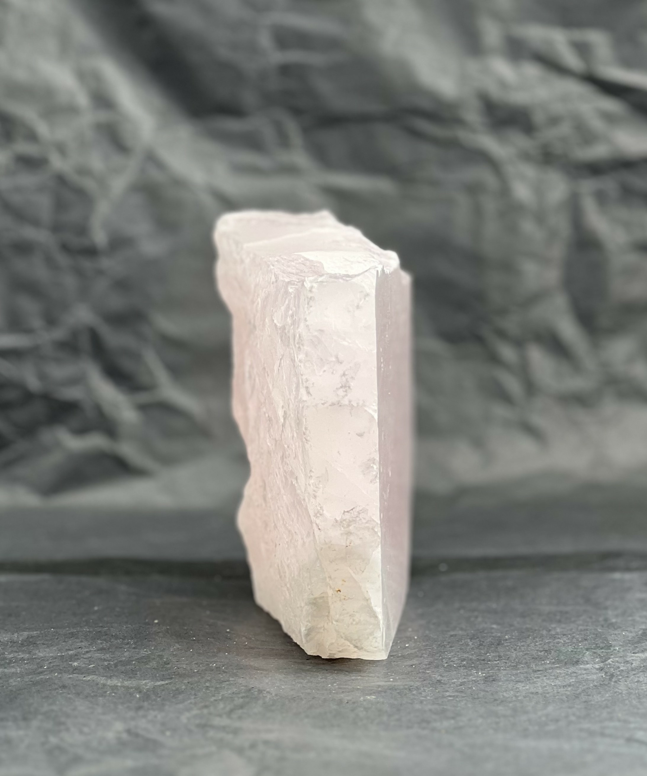 QUARTZ ROSE POLIE BRUTE LES PIERRES DE KYRIA (4)