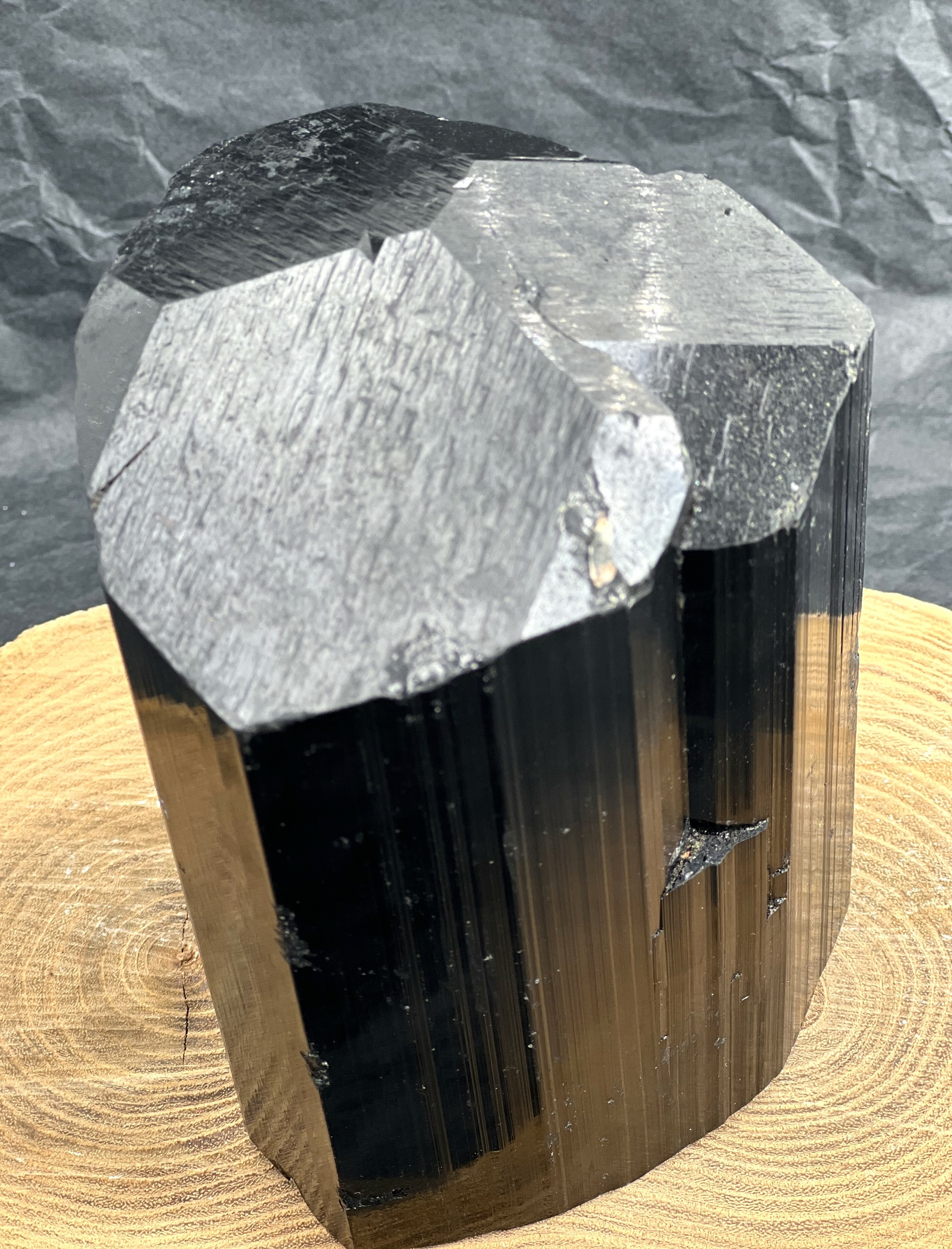 TOURMALINE NOIRE TERMINEE 2KG LES PIERRES DE KYRIA (7)