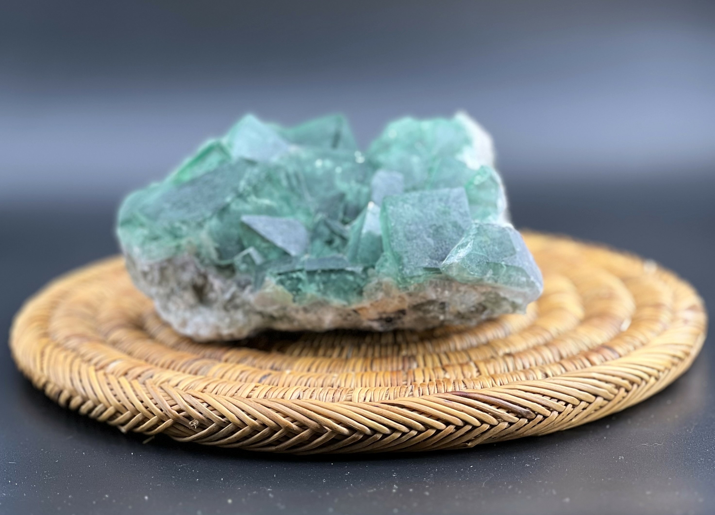 FLUORITE FLUORINE MADAGASCAR 1343G LES PIERRES DE KYRIA (2)