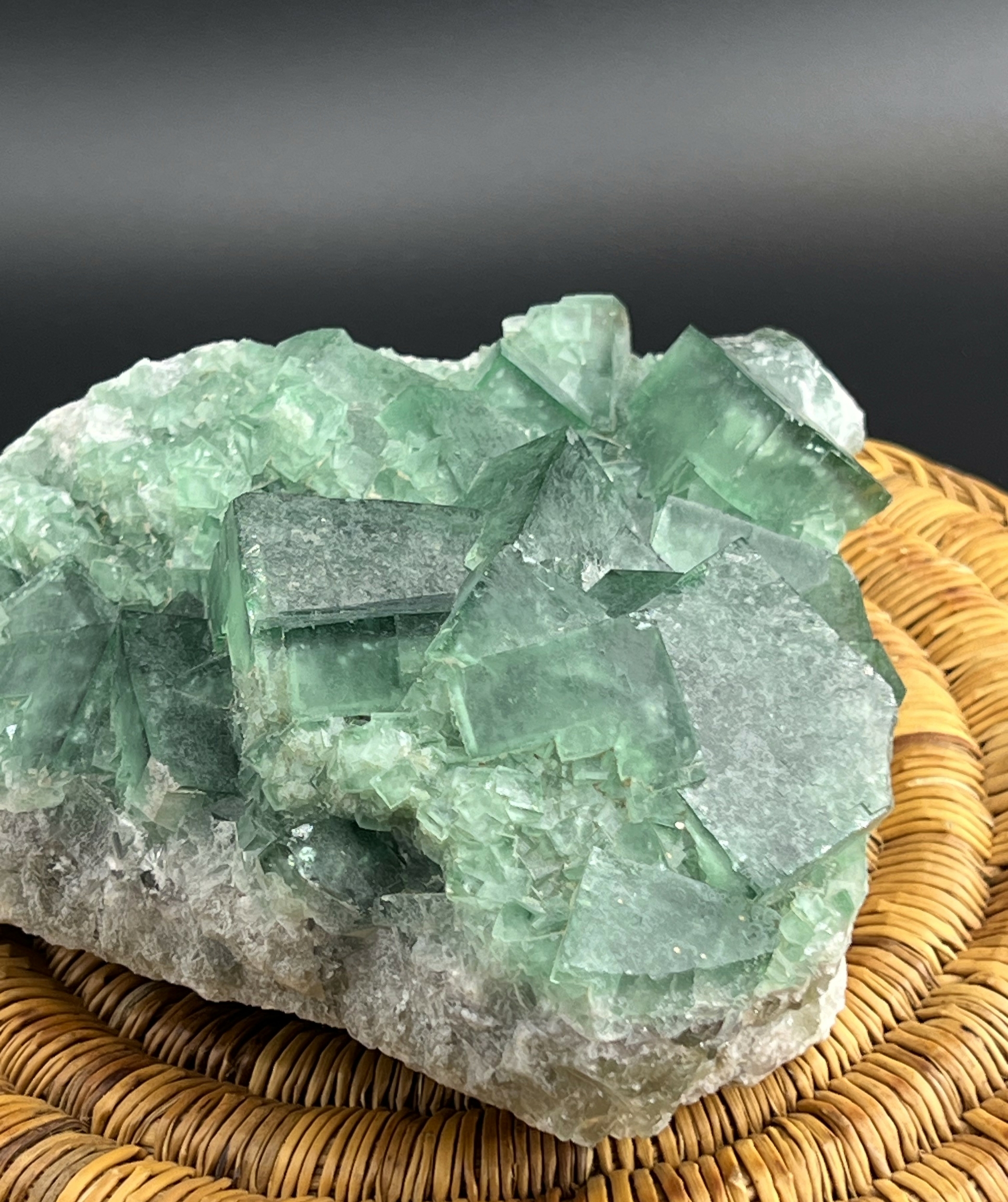 FLUORITE FLUORINE MADAGASCAR 1343G LES PIERRES DE KYRIA (6)
