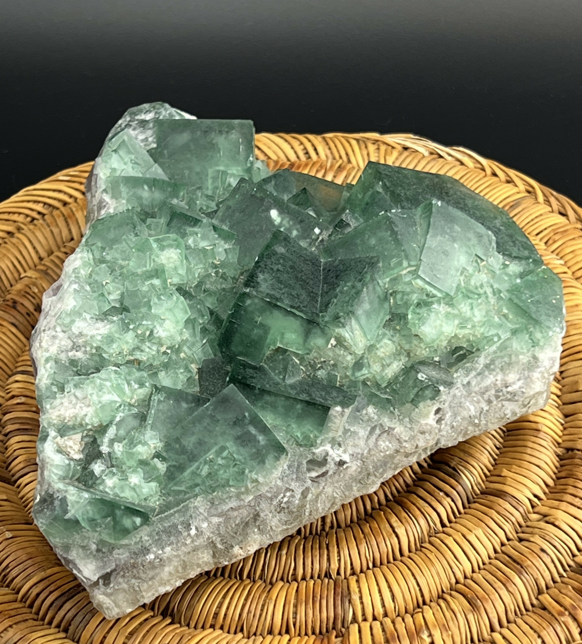 FLUORITE FLUORINE MADAGASCAR 1343G LES PIERRES DE KYRIA (10)