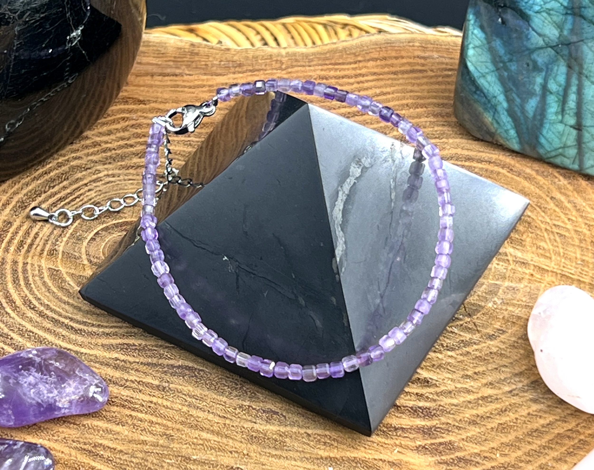 BRACELET AMETHYSTE CARRE 2MM FACETTE LES PIERRES DE KYRIA (3)