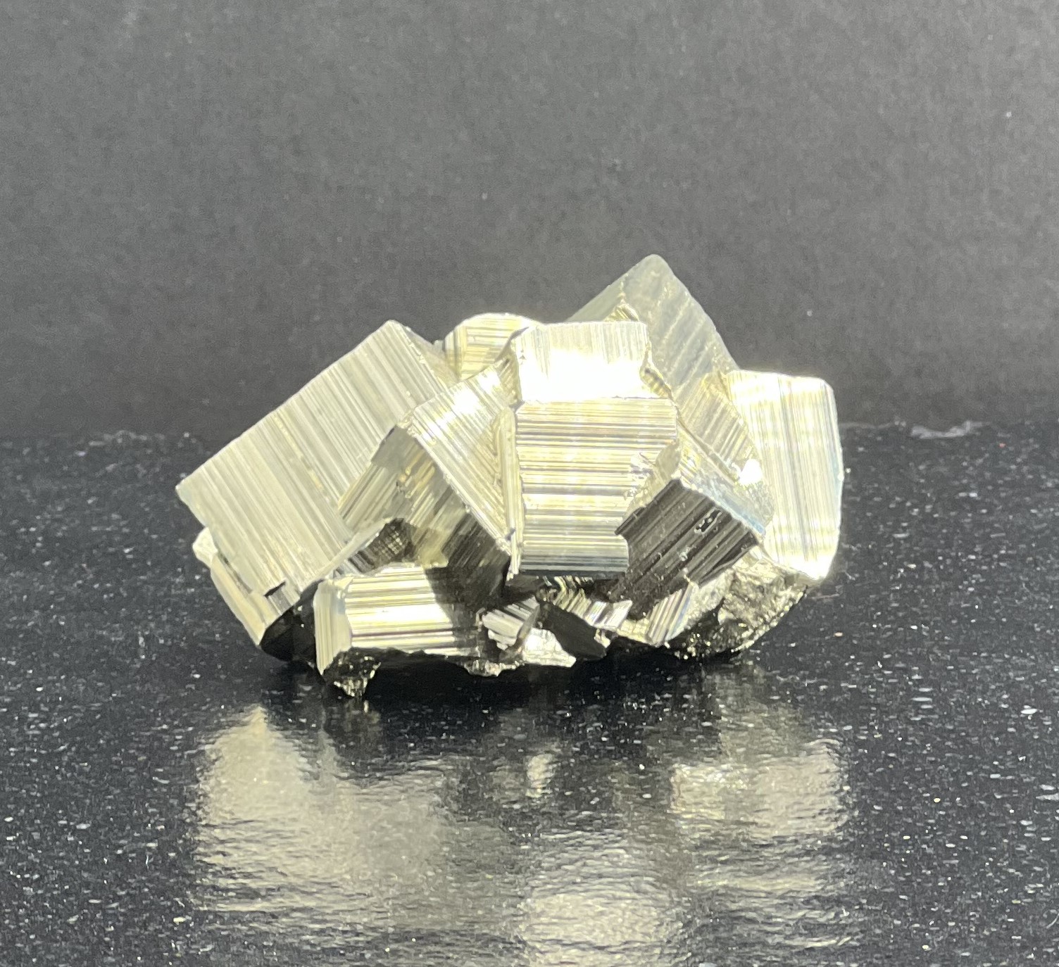 PYRITE BRUTE 180G LES PIERRES DE KYRIA (1)
