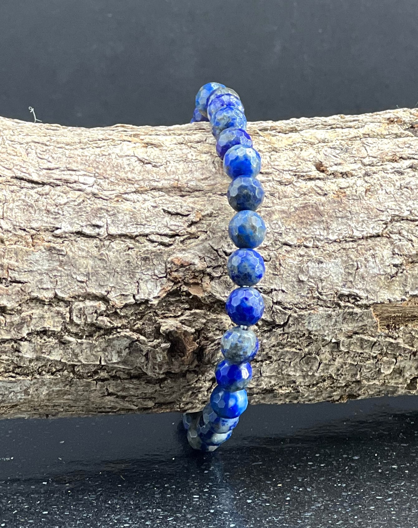 BRACELET LAPIS LAZULI FACETTE 6MM LES PIERRES DE KYRIA (2)