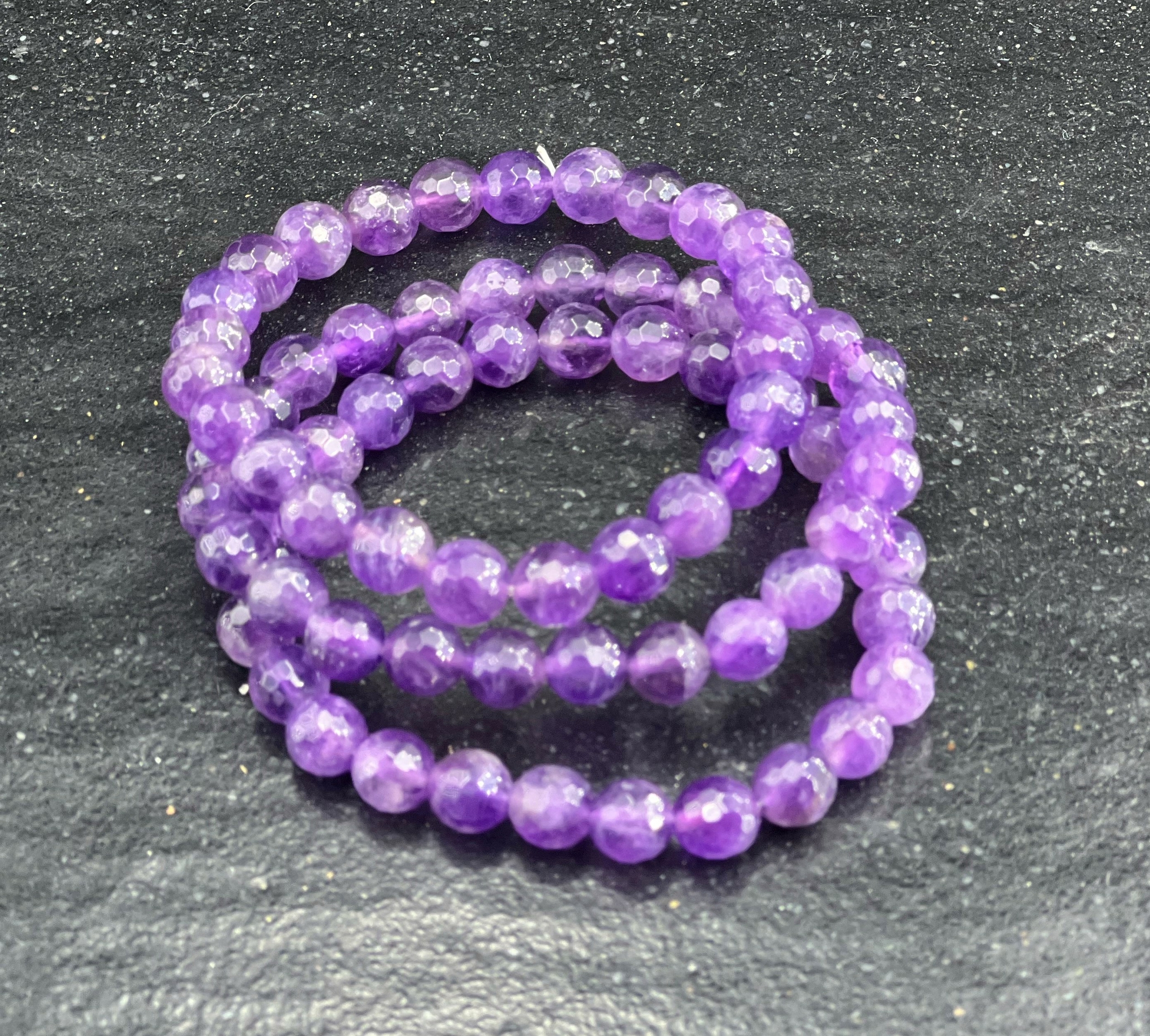 BRACELET AMETHYSTE FACETTE 8MM LES PIERRES DE KYRIA (4)