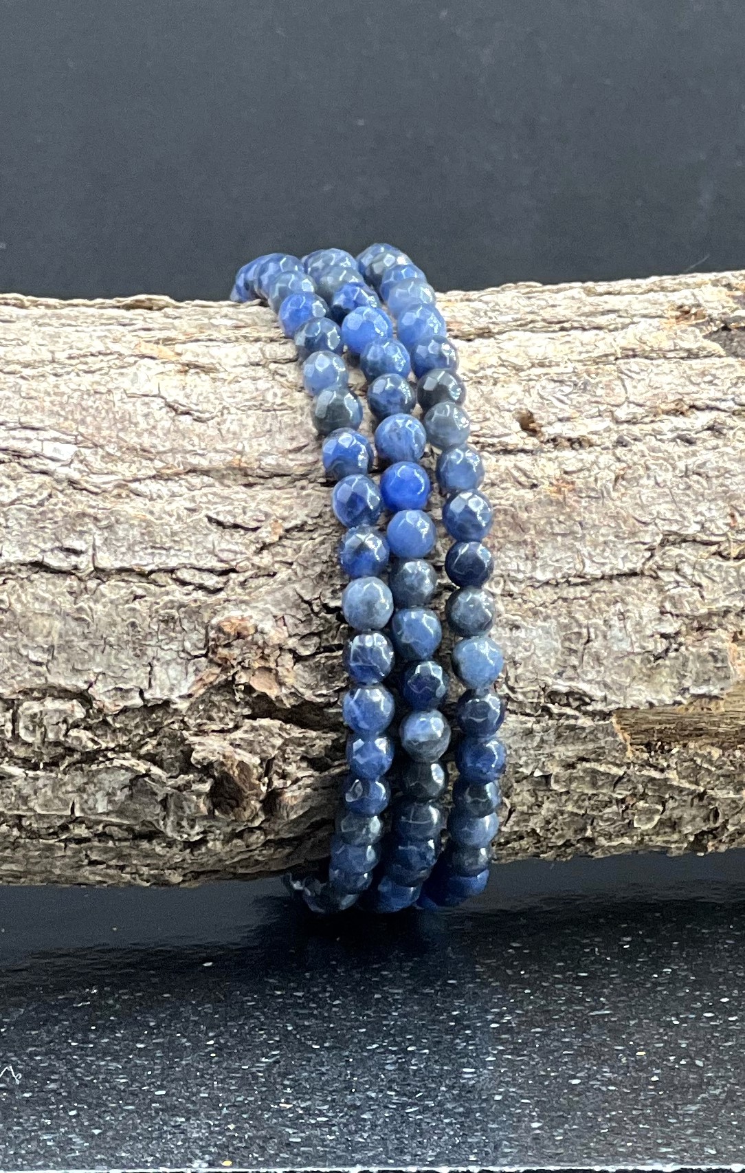 BRACELET SODALITE FACETTE 4MM LES PIERRES DE KYRIA (1)