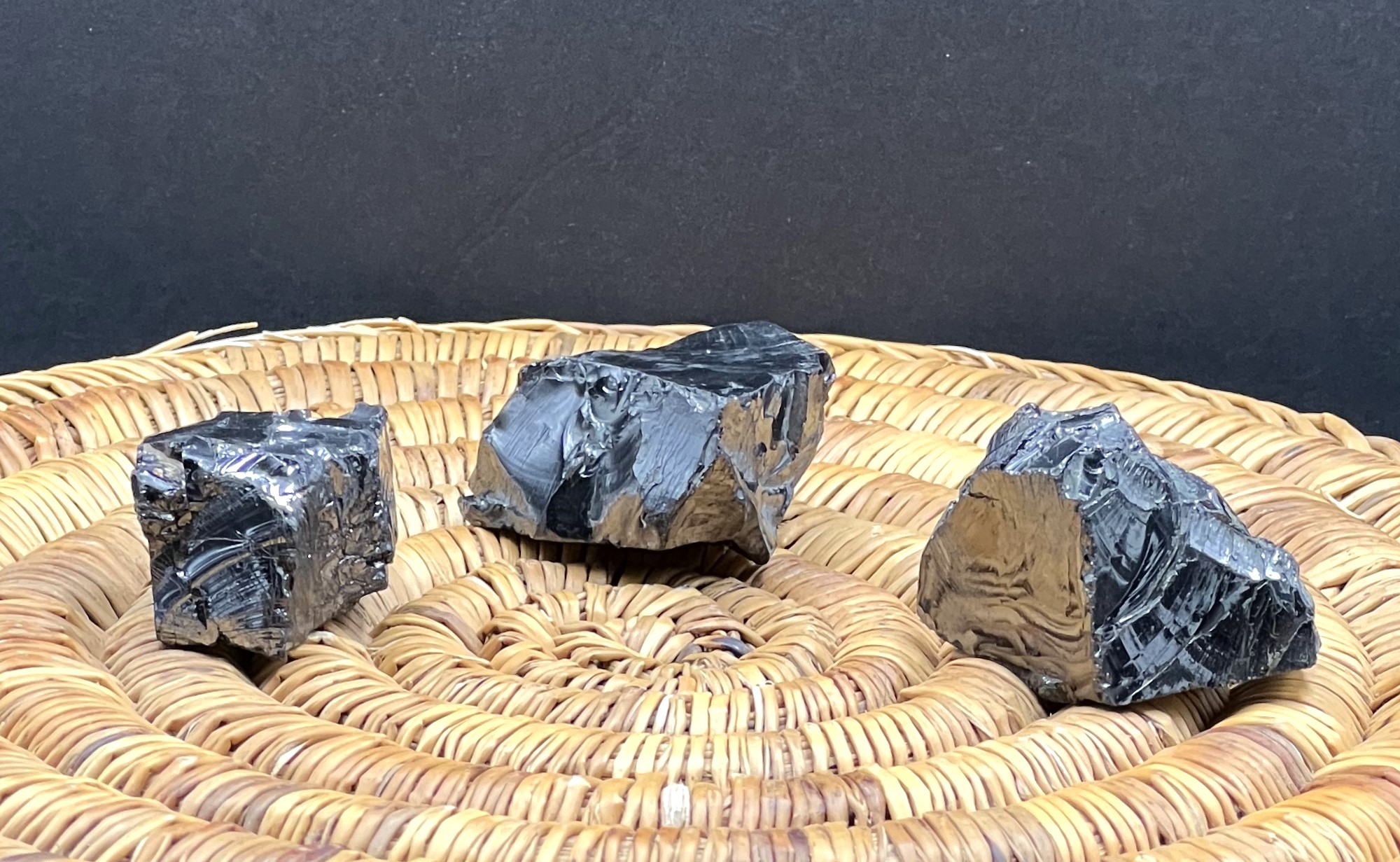 SHUNGITE ELITE ARGENTEE CRISTALISEE LES PIERRES DE KYRIA (2)