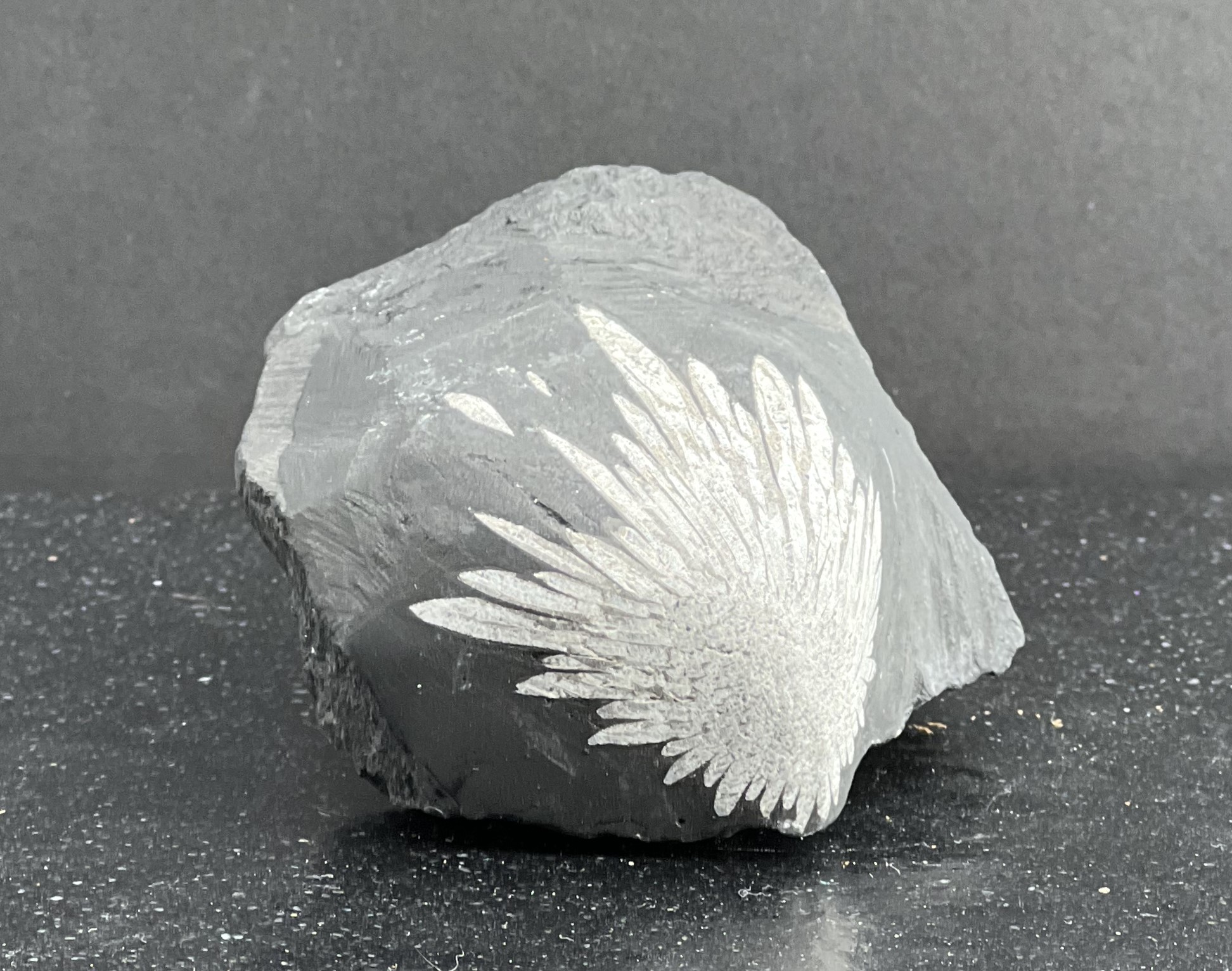 Pierre de Chrysanthème naturelle LES PIERRES DE KYRIA (5)