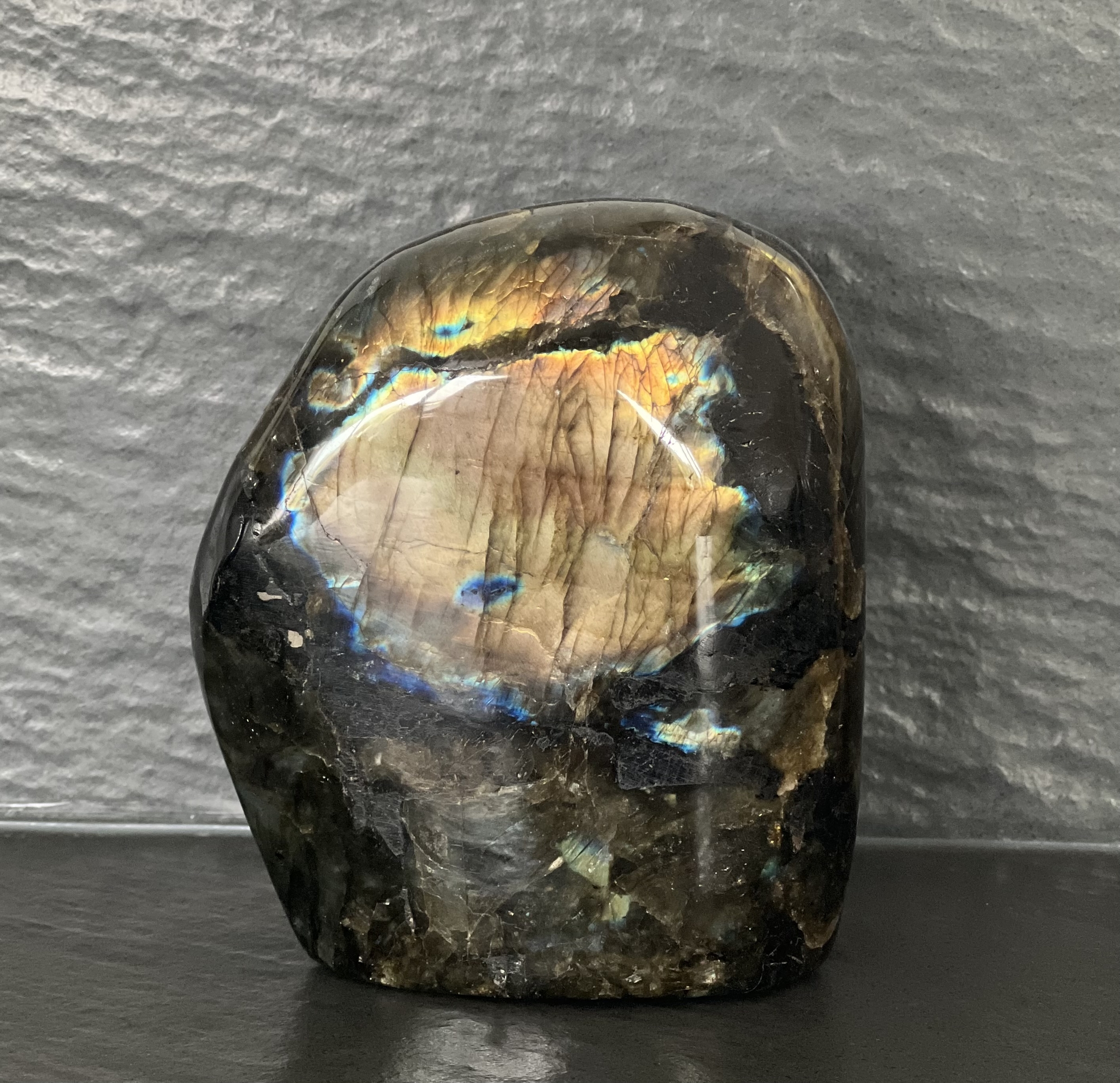 LABRADORITE POLIE LES PIERRES DE KYRIA (4)