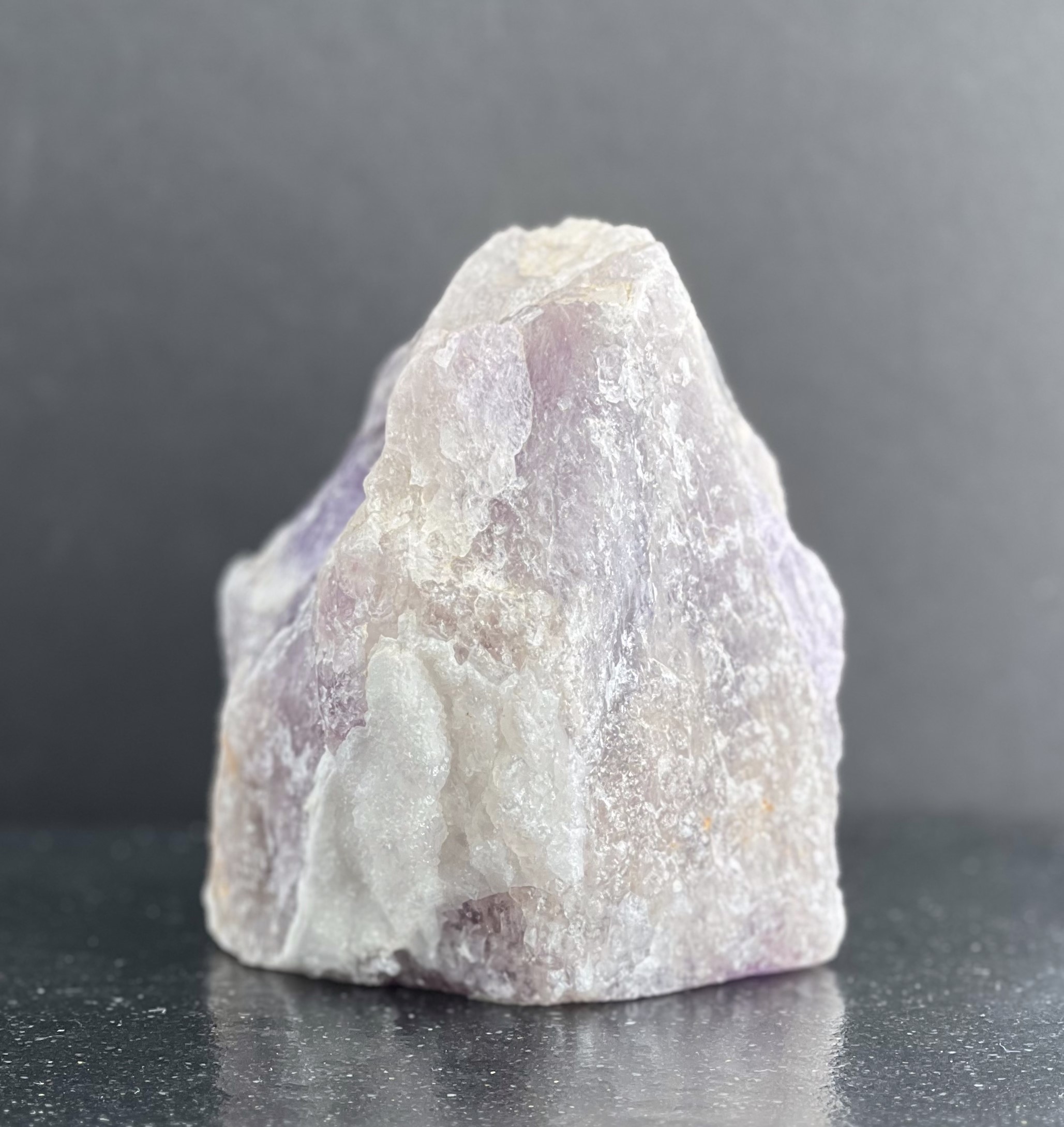 AMETHYSTE UNE FACE POLIE LES PIERRES DE KYRIA (6)