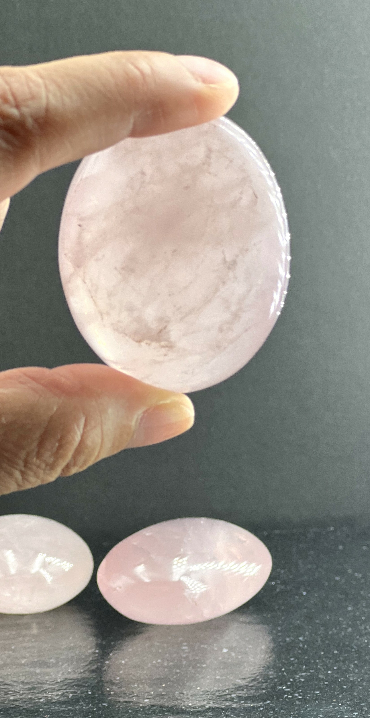 GROS GALET QUARTZ ROSE LES PIERRES DE KYRIA (5)