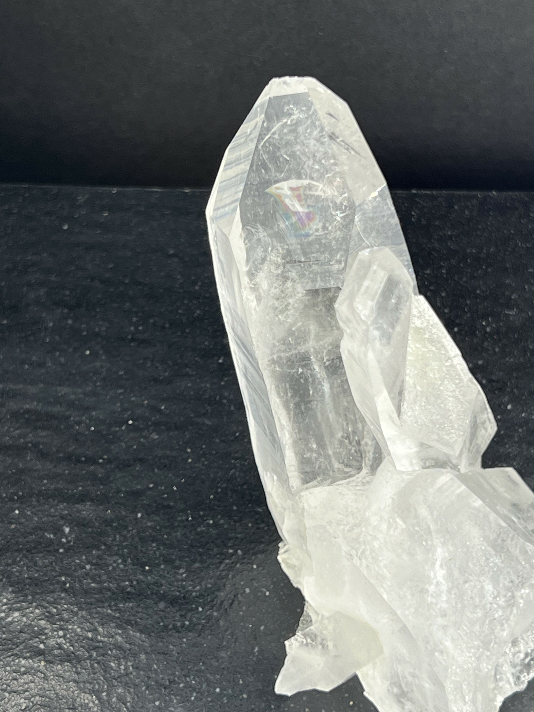 POINTES DE CRISTAL DE ROCHE QUARTZ BRUTES 325G LES PIERRES DE KYRIA (5)