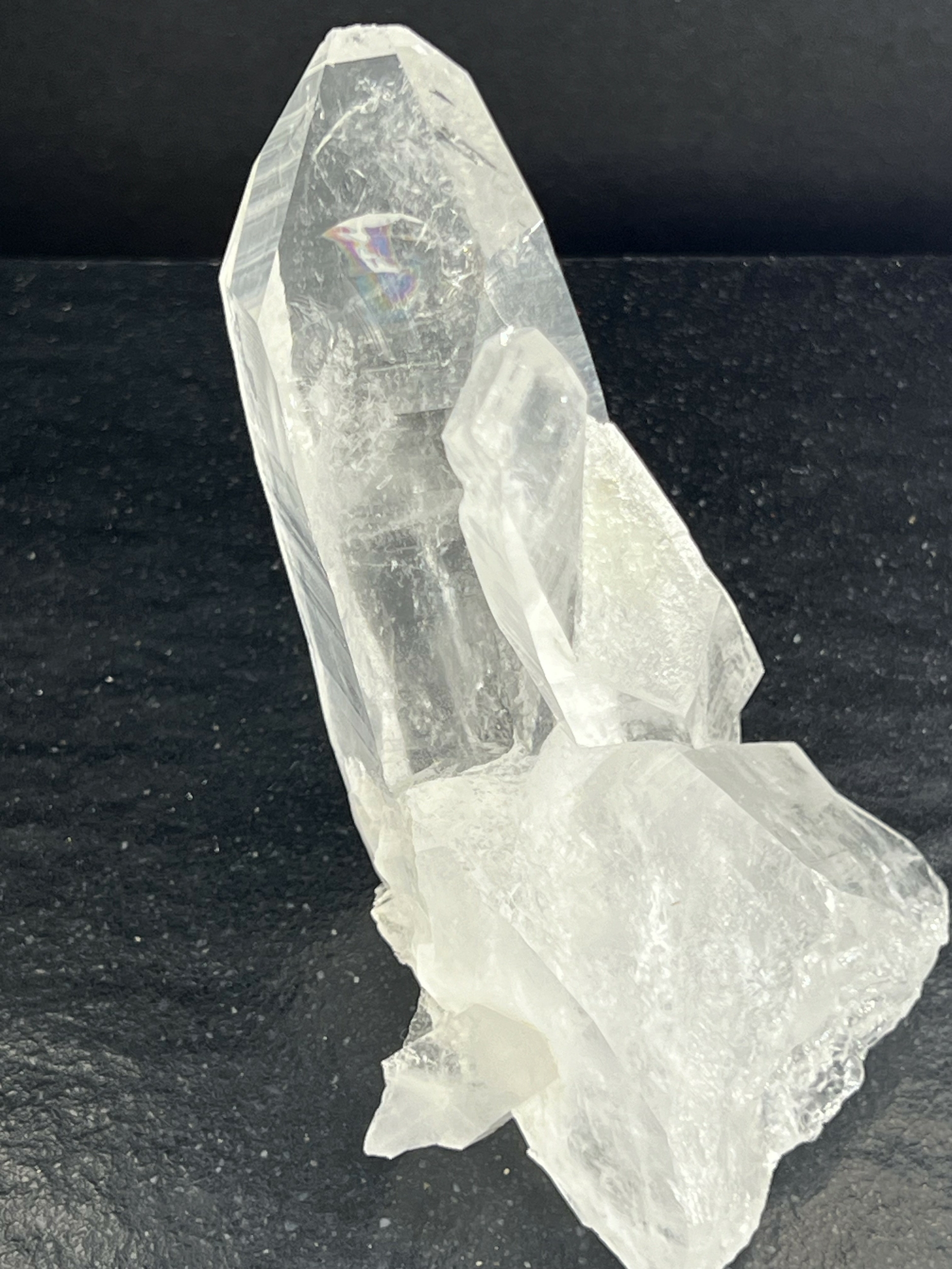 POINTES DE CRISTAL DE ROCHE QUARTZ BRUTES 325G LES PIERRES DE KYRIA (6)