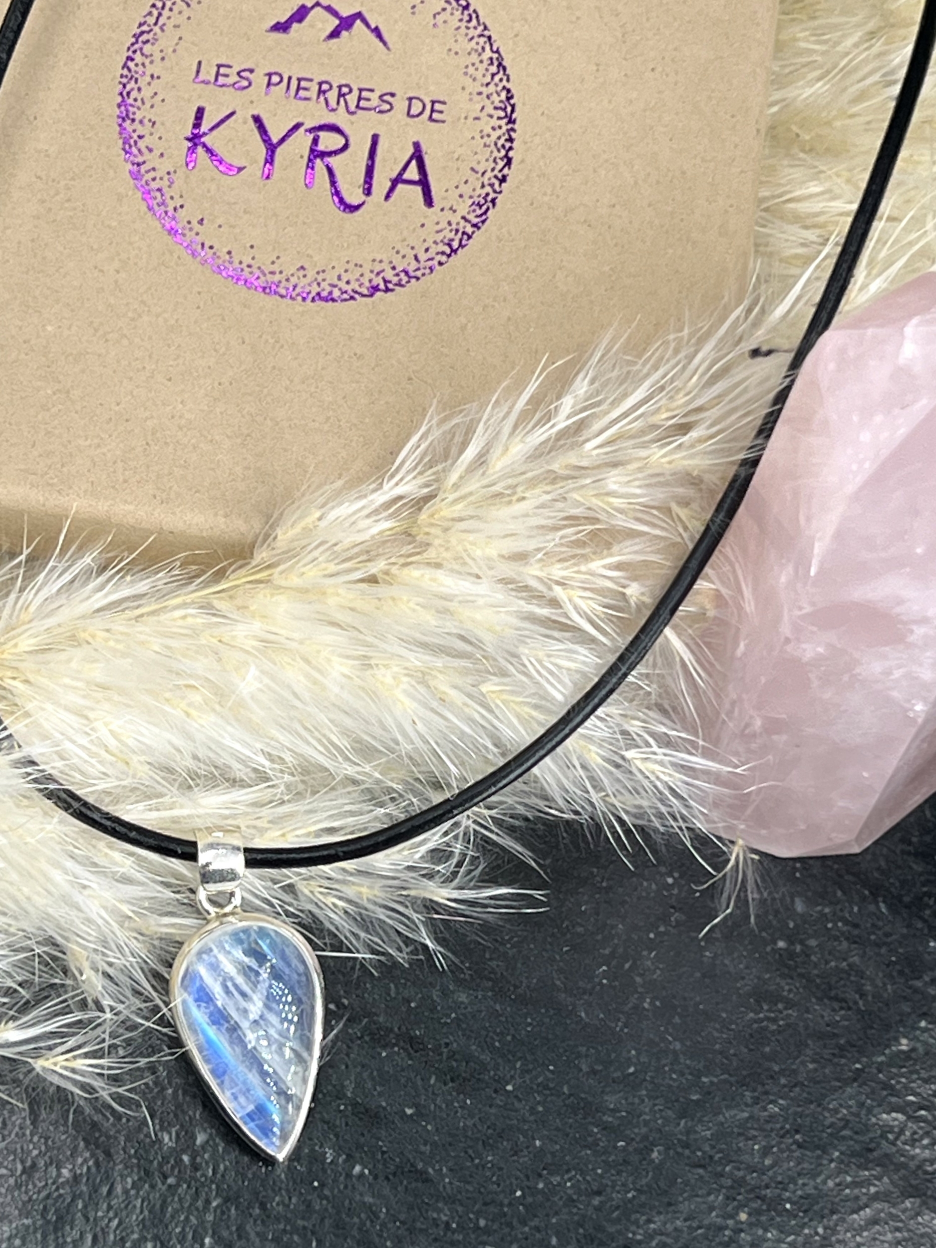 PENDENTIF PIERRE DE LUNE LES PIERRES DE KYRIA (2)