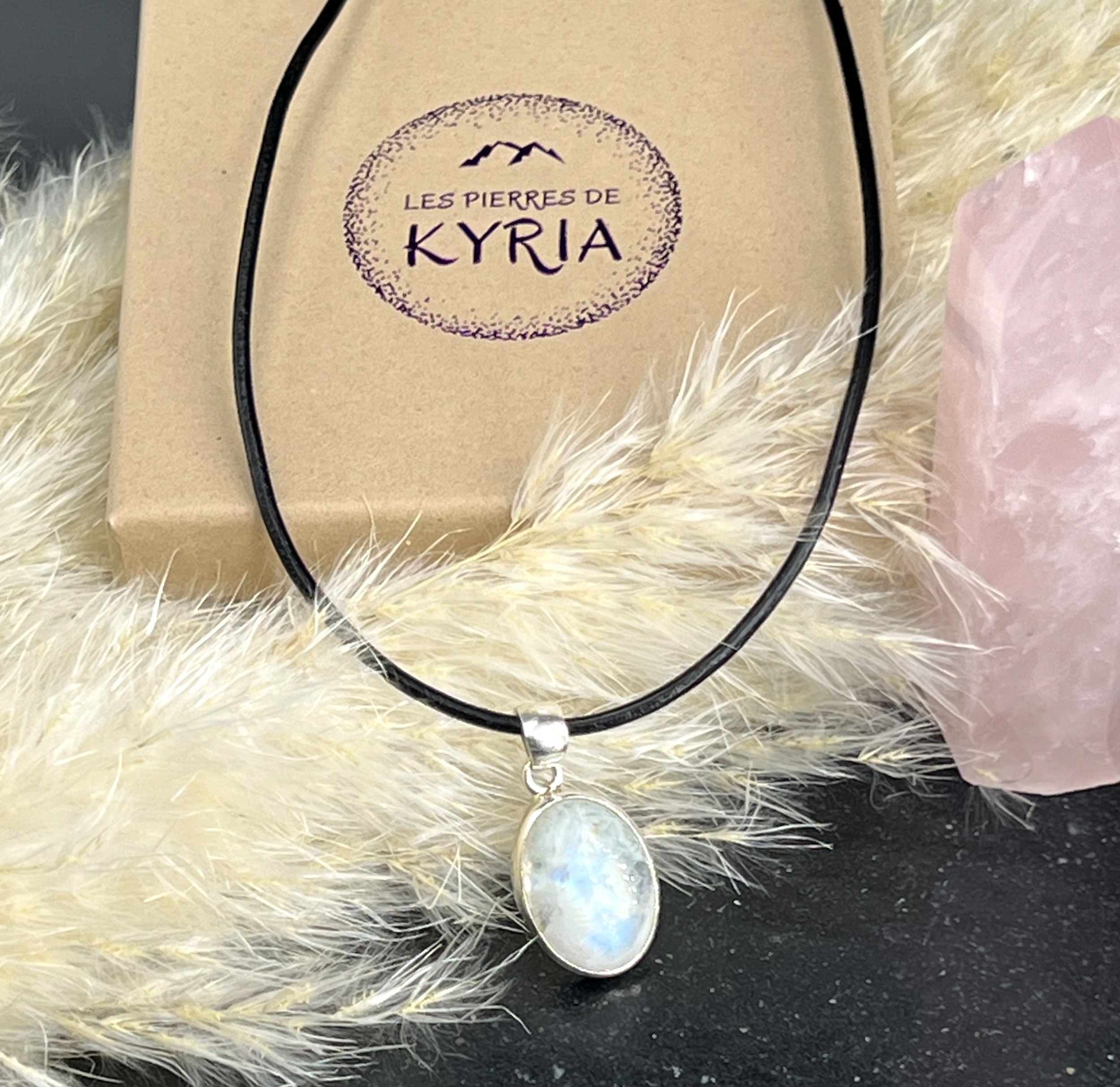 PENDENTIF PIERRE DE LUNE LES PIERRES DE KYRIA (1)