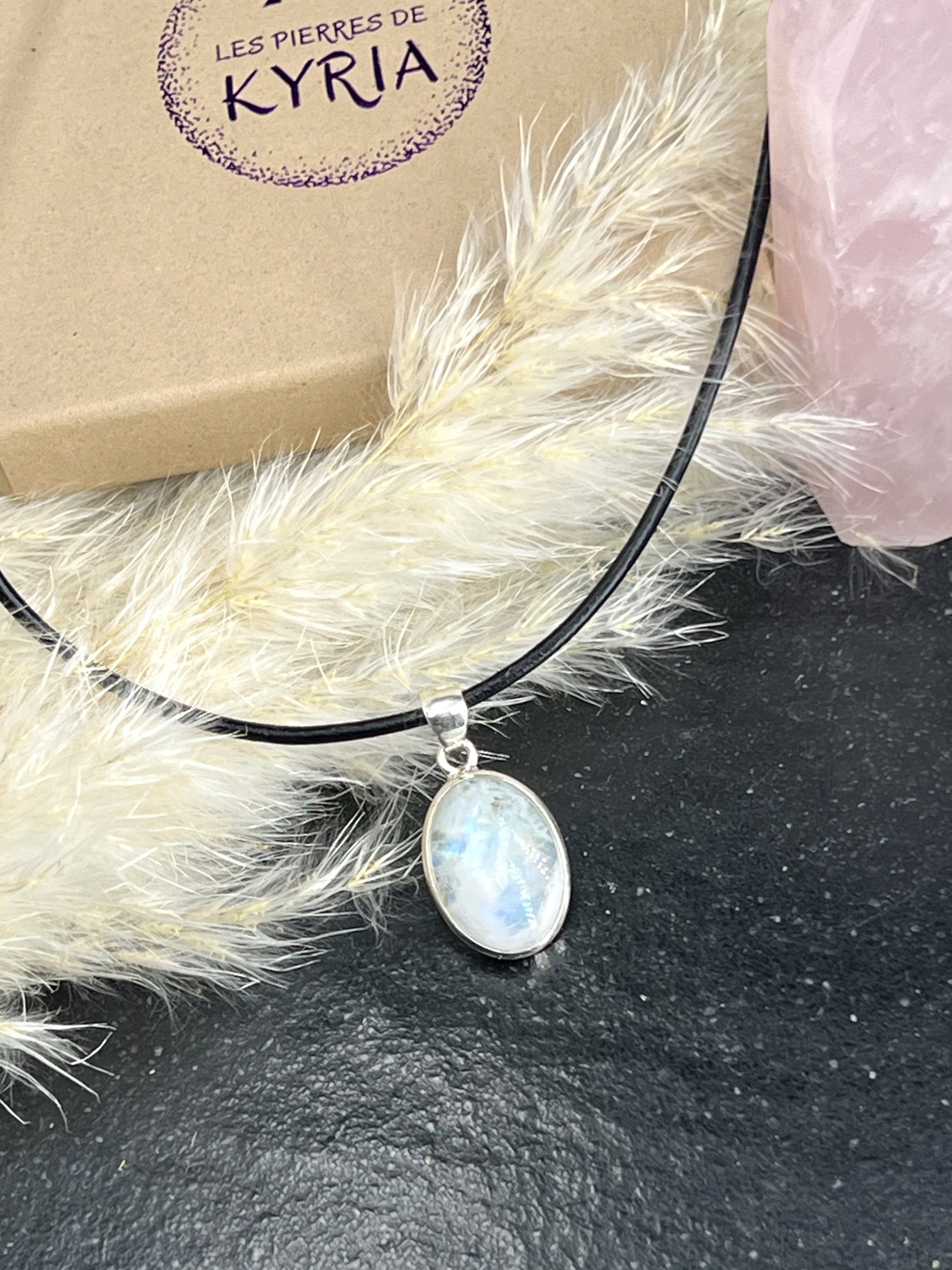 PENDENTIF PIERRE DE LUNE LES PIERRES DE KYRIA (3)