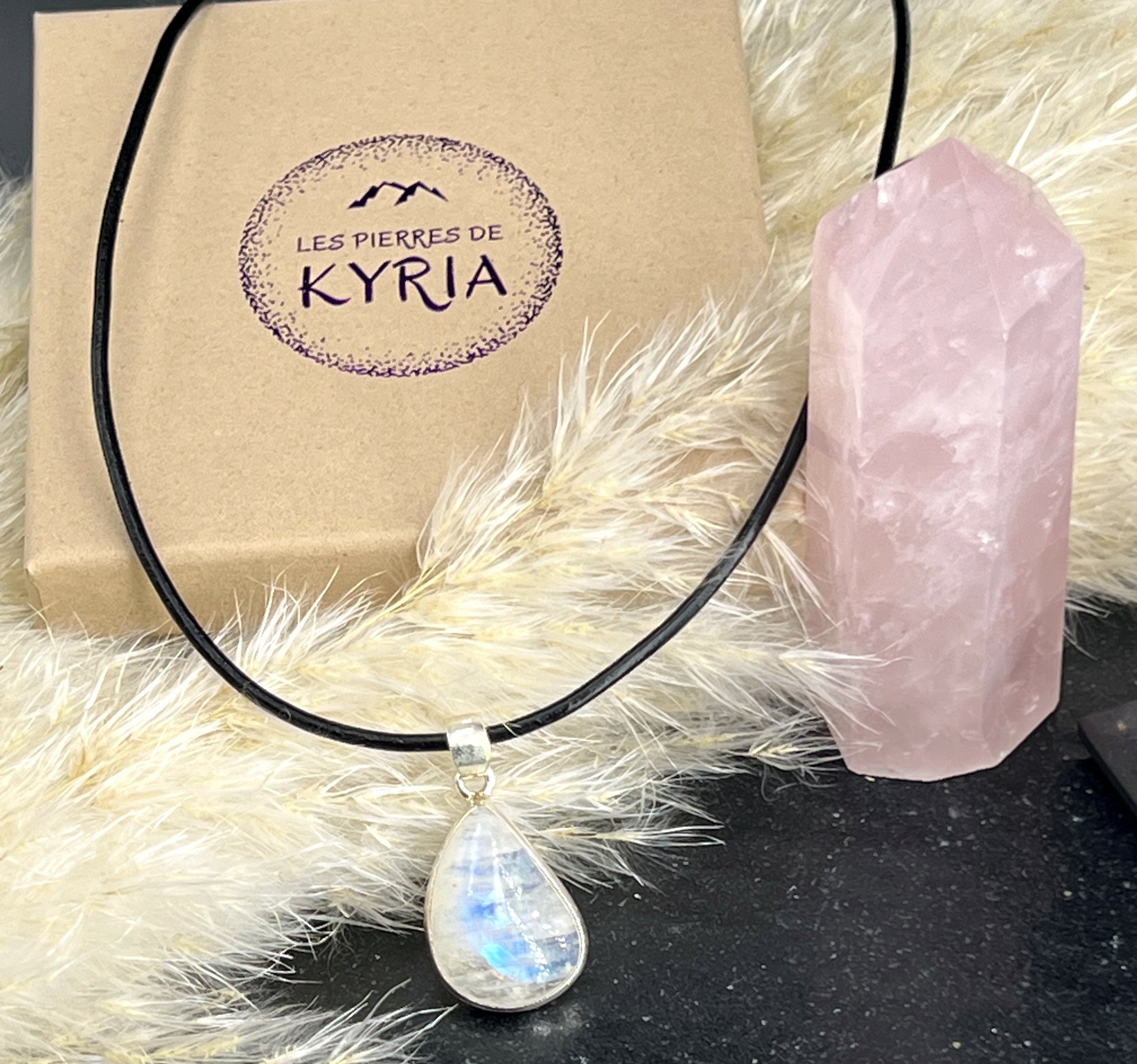 PENDENTIF PIERRE DE LUNE LES PIERRES DE KYRIA (1)