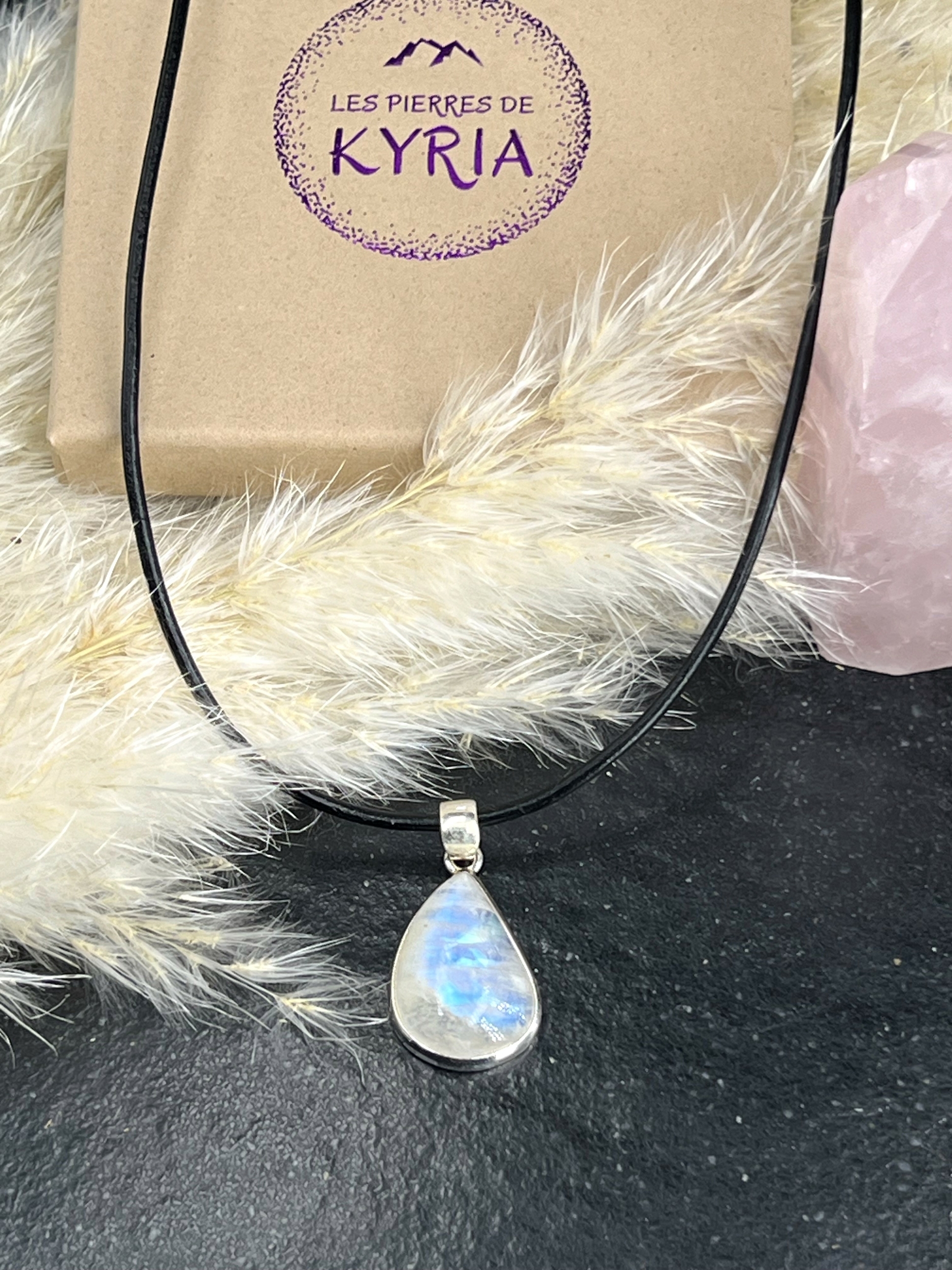 PENDENTIF PIERRE DE LUNE LES PIERRES DE KYRIA (2)