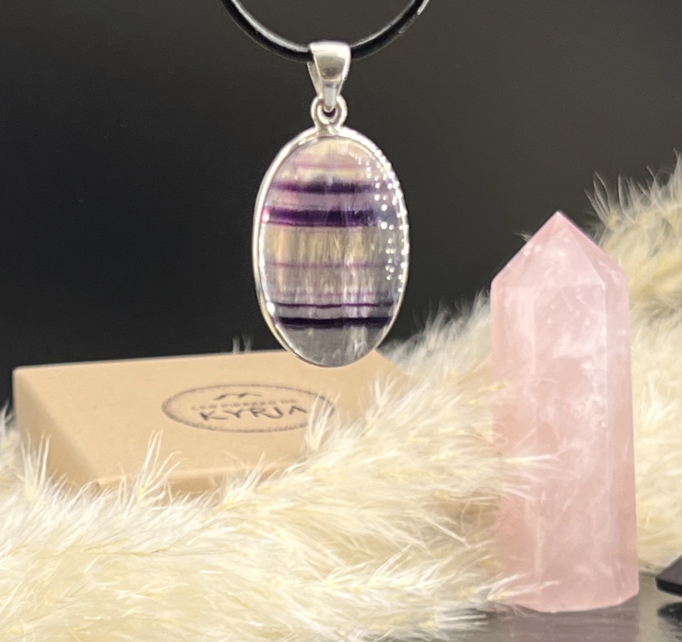 PENDENTIF FLUORITE FLUORINE LES PIERRES DE KYRIA (1)