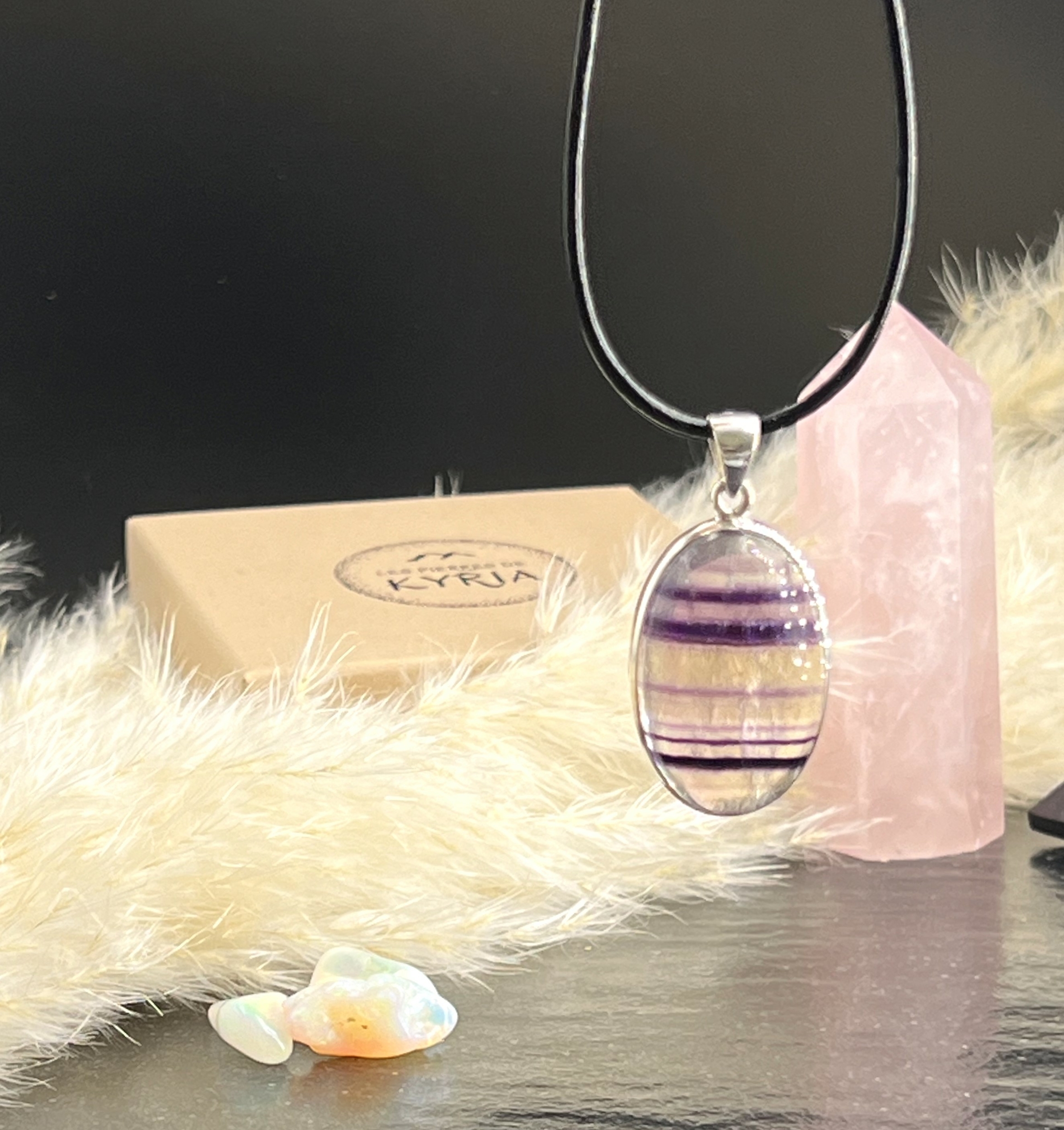PENDENTIF FLUORITE FLUORINE LES PIERRES DE KYRIA (2)