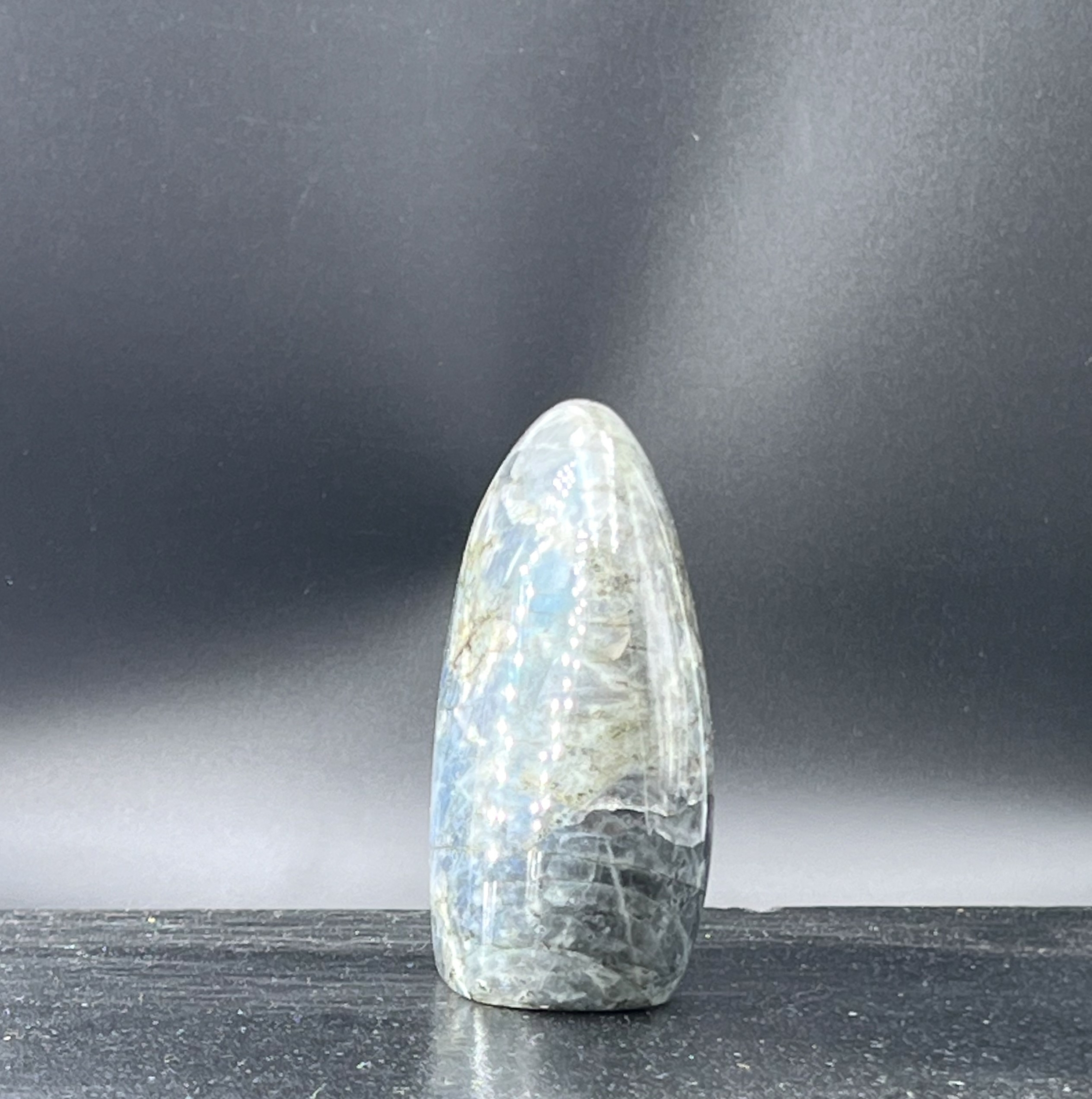 LABRADORITE POLIE LES PIERRES DE KYRIA (2)