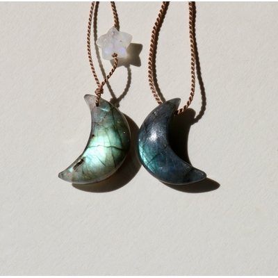 COLLIER CROISSANT DE LUNE LABRADORITE LES PIERRES DE KYRIA 3