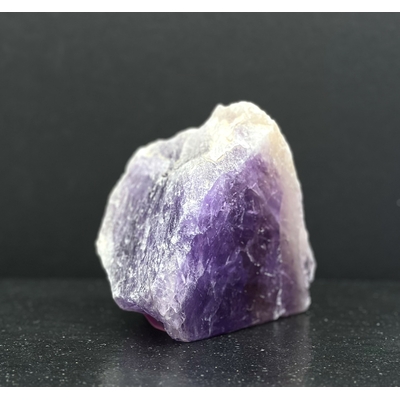 AMETHYSTE UNE FACE POLIE LES PIERRES DE KYRIA (4)