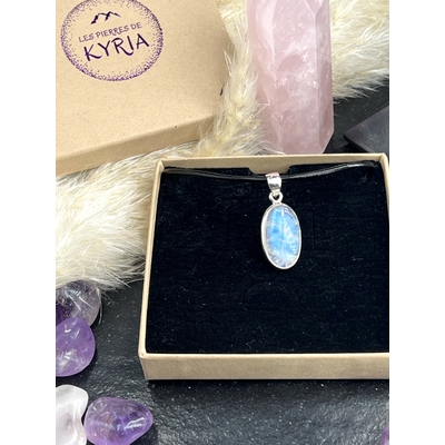 PENDENTIF PIERRE DE LUNE LES PIERRES DE KYRIA (1)