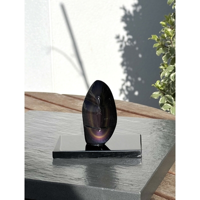 STATUE VIERGE MARIE OBSIDIENNE OEIL CELESTE ARC EN CIEL LES PIERRES DE KYRIA (1)