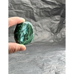 GALET CHRYSOCOLLE MALACHITE 52G LES PIERRES DE KYRIA (1)