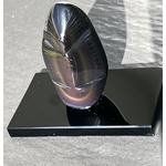 STATUE VIERGE MARIE OBSIDIENNE OEIL CELESTE ARC EN CIEL LES PIERRES DE KYRIA (3)