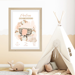 présentation affiche naissance couffin fleurs séchées hortensias blancs lapin