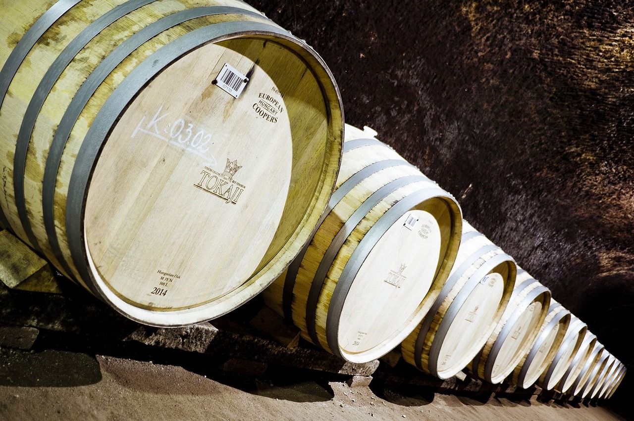 À la Découverte du Tokaji Szamorodni : Un Trésor Hongrois