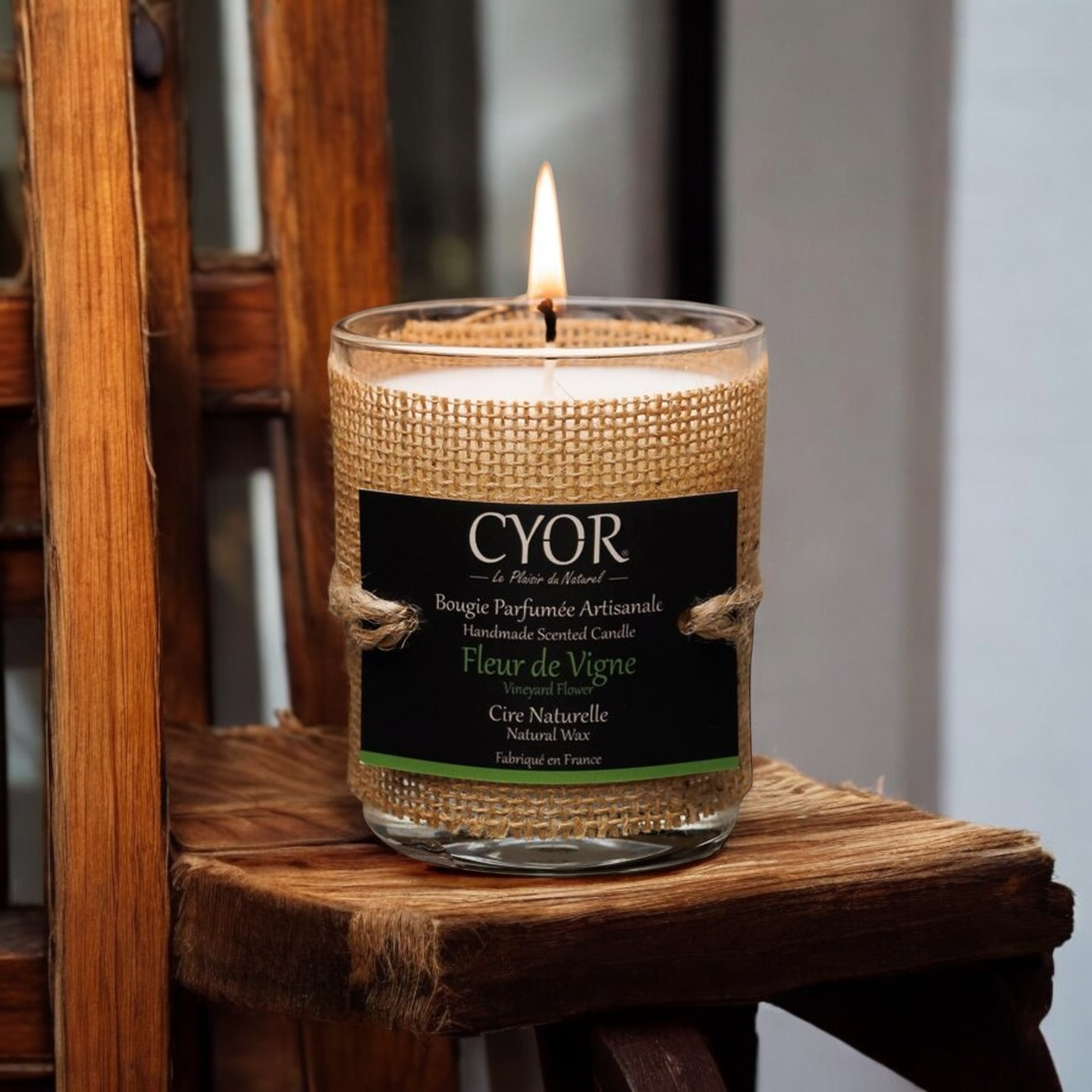 Bougie Fleur De Vigne Parfumée: Élégance et Nature en Intérieur