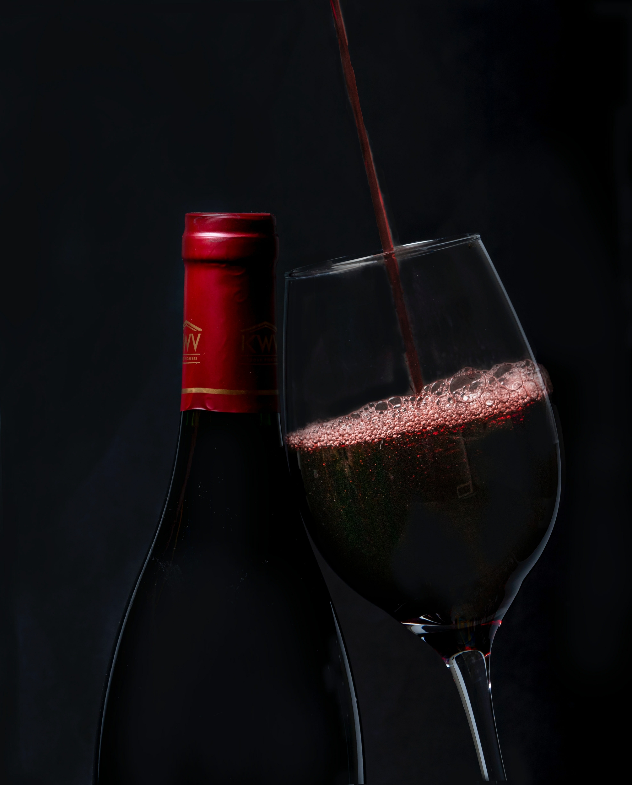 Calculs festifs : Combien de verres pouvez-vous servir avec une bouteille de 75 cl ?