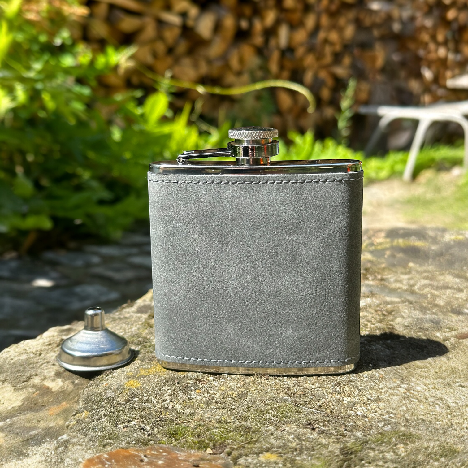 flasque alcool cuir gris flasques a alcool 150 ml cowstyle