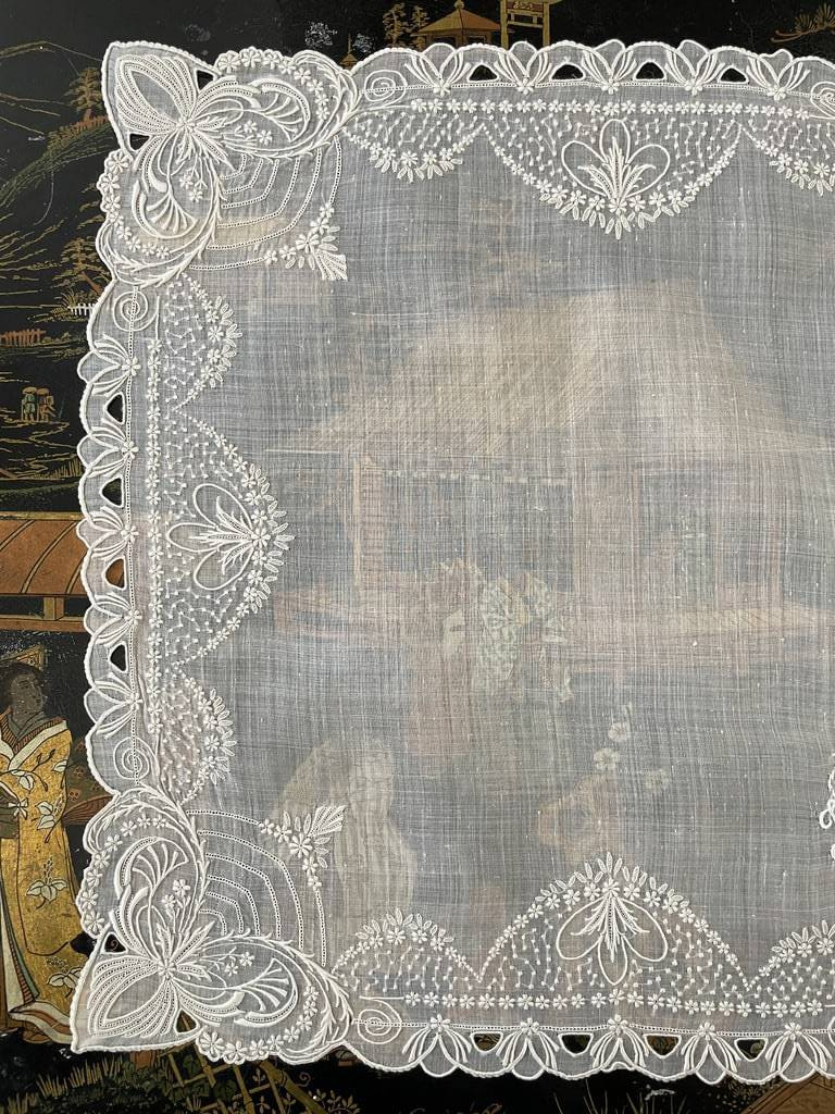 mouchoir-ancien-art-nouveau-1910-art-deco-broderie-blanche-antiquite