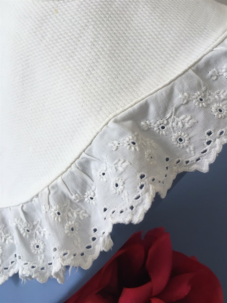 dentelle-ancienne-broderie-anglaise