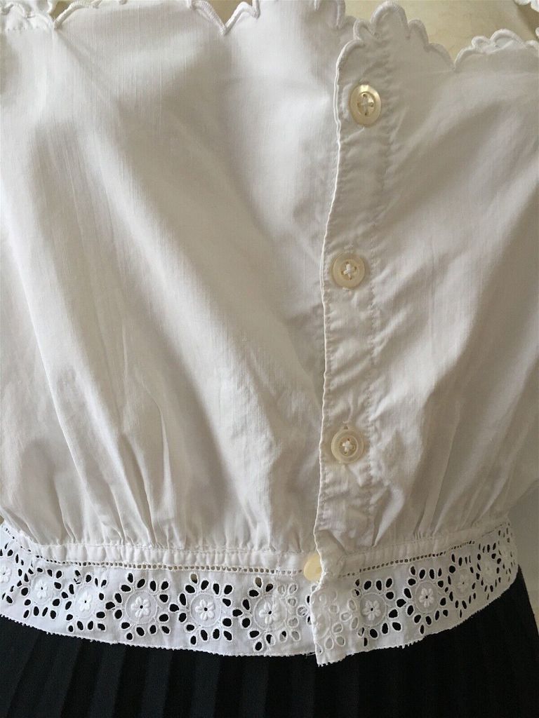 cache-corset-linge-ancien-mercerie-dentelle-costume-antiquite