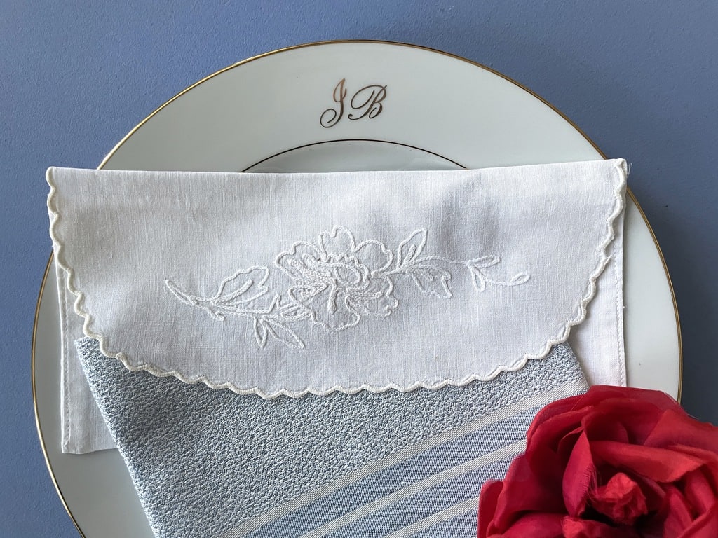 decoration de table ruban dentelle feston fleur