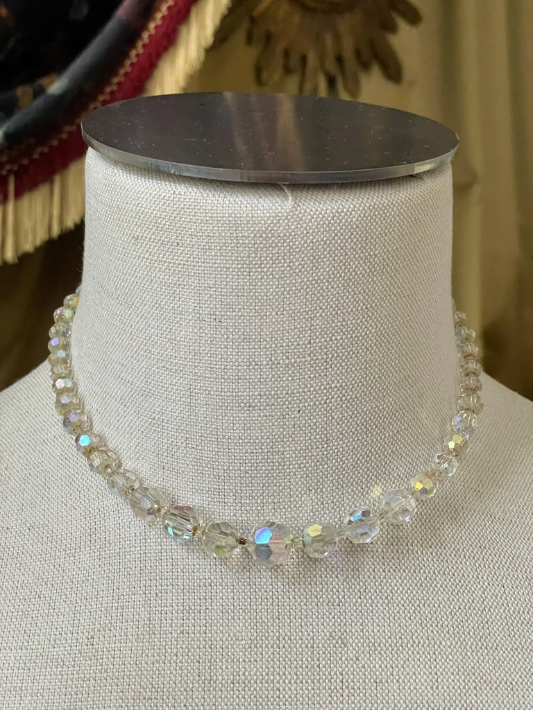 Collier ras de cou en perles de verre clair irisé - Vintage