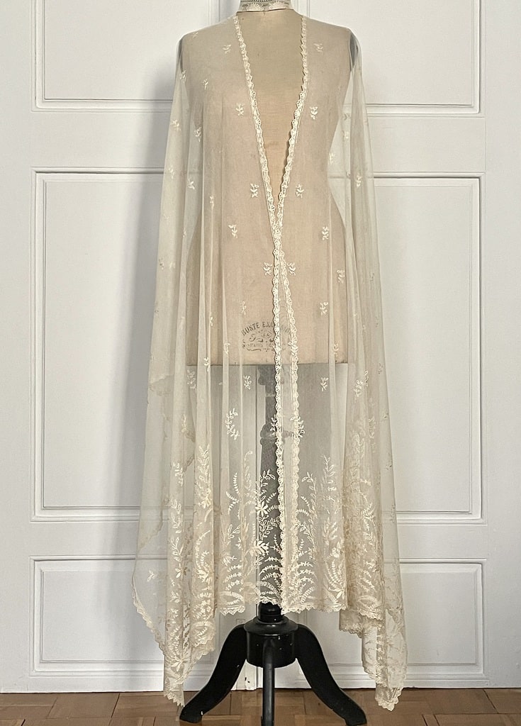 etole-ancienne-voile-de-mariee-tulle-broderie-linge-ancien-antiquite