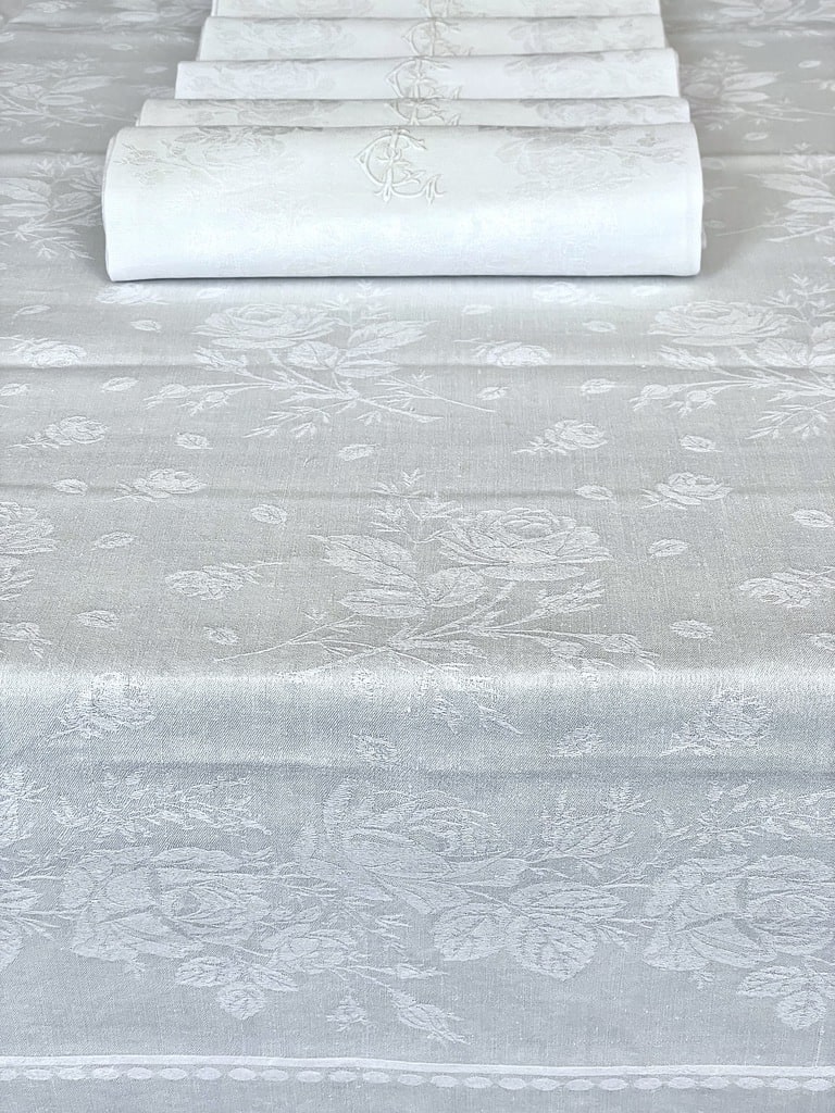 linge-de-table-ancien-nappes-serviettes-lin-damasse-damas-coton-metis-napperons-antiquite-brocante