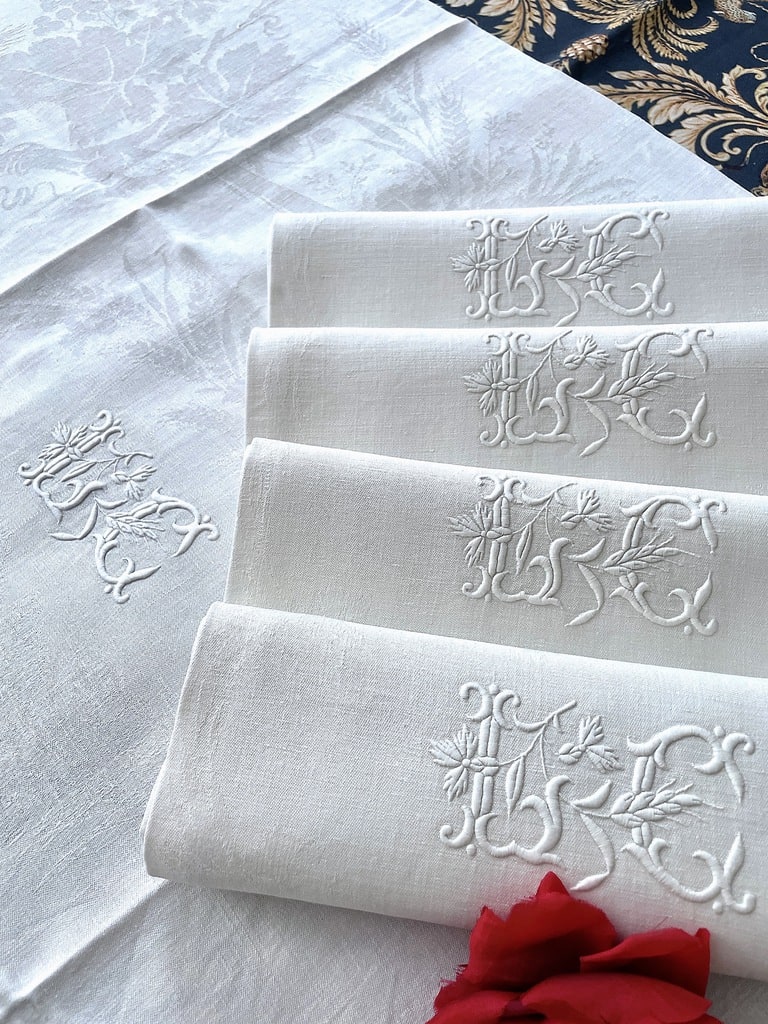 6-serviettes-de-table-anciennes-trousseau-de-mariage-linge-ancien-monogramme-brode-main-antiquite-brocante-shabby-chic