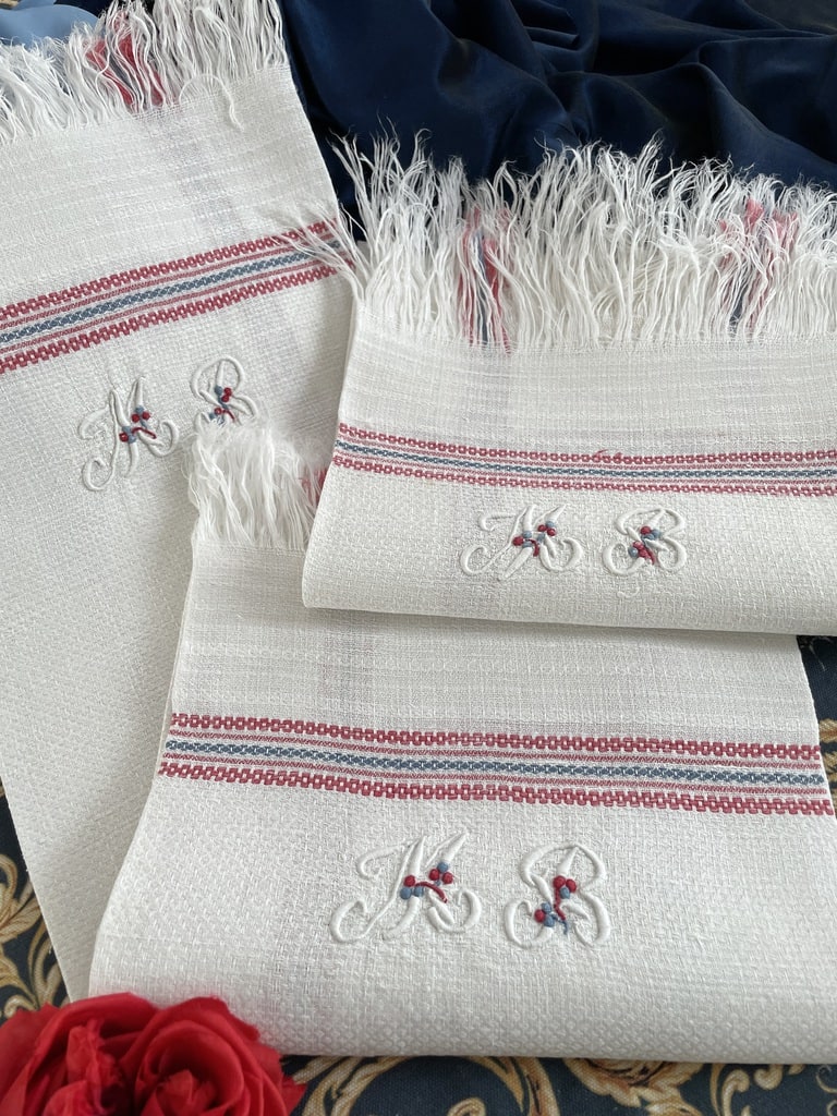 linge-ancien-serviettes-de-toilette-invite-nid-d-abeille-liteaux-rouges-bleus-ab-antiquite-brocante