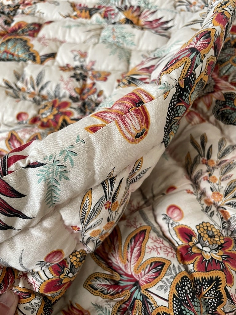 linge-ancien-edredon-coton-imprime-planche-indienne-couverture-provencale-pique-marseillais-boutis-antiquite-brocante