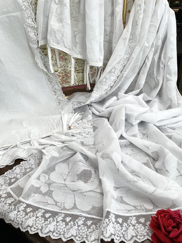 rideaux-anciens-voile-de-coton-tisse-mousseline-dentelle-store-panneau-decoration-antiquite-brocante
