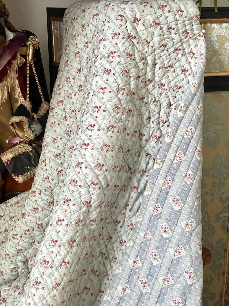 couverture-ancienne-pique-marseillais-coton-imprime-linge-ancien-dessus-de-lit-provençal-antiquite-brocante
