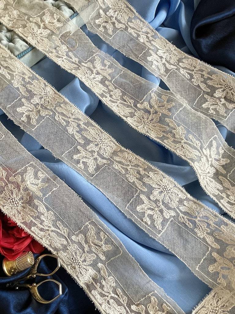 volant-tulle-rebrode-fil-de-rayonne-coton-dentelle-ancienne-mercerie-linge-ancien-antiquite-brocante